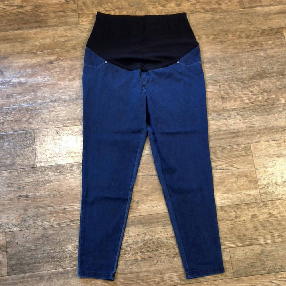 Like new maternity jeans